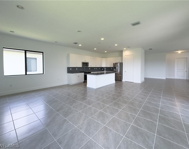 5286 Nevola Avenue - Photo Thumbnail 16