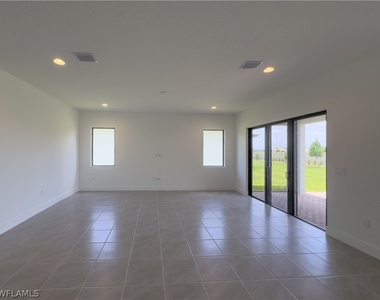 5286 Nevola Avenue - Photo Thumbnail 7