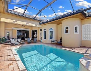 9094 Sahalee Court - Photo Thumbnail 5