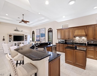 9094 Sahalee Court - Photo Thumbnail 15