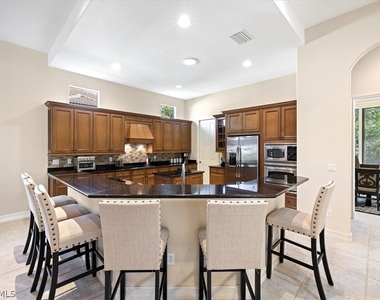 9094 Sahalee Court - Photo Thumbnail 16