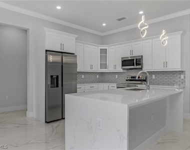 791 14th Street Ne - Photo Thumbnail 8