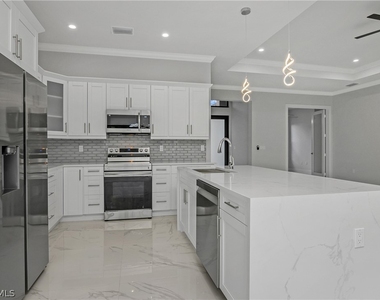 791 14th Street Ne - Photo Thumbnail 9