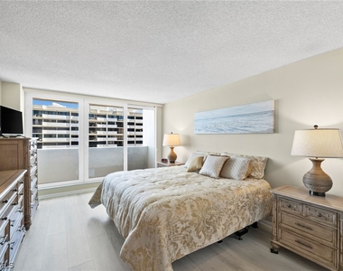 4001 Gulf Shore Boulevard N - Photo Thumbnail 18