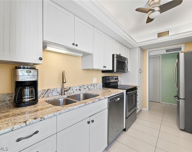 4001 Gulf Shore Boulevard N - Photo Thumbnail 29