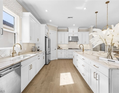 15274 Arpino Court - Photo Thumbnail 17