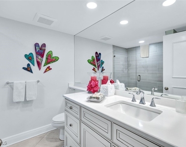 4041 Gulf Shore Boulevard N - Photo Thumbnail 25