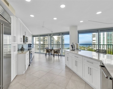 4041 Gulf Shore Boulevard N - Photo Thumbnail 6