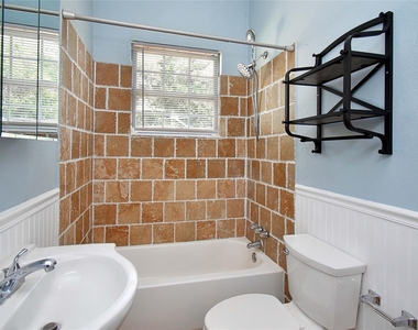 504 Green Street - Photo Thumbnail 11