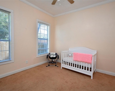 504 Green Street - Photo Thumbnail 9