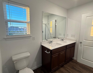 17907 Baleage Lane - Photo Thumbnail 21