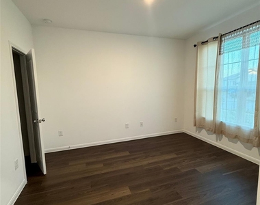 17907 Baleage Lane - Photo Thumbnail 1