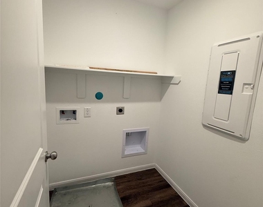17907 Baleage Lane - Photo Thumbnail 15