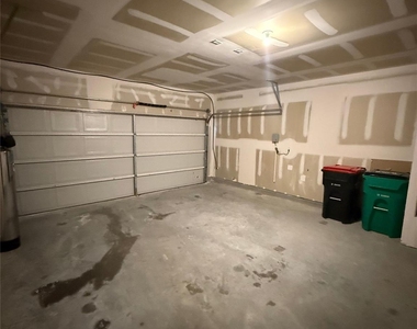 17907 Baleage Lane - Photo Thumbnail 9