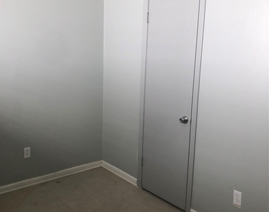 404 James Street - Photo Thumbnail 8