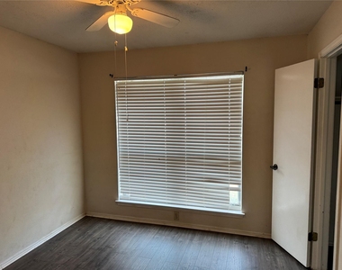 13123 Chipman Glen Drive - Photo Thumbnail 28