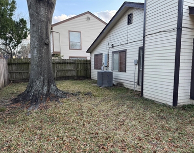 13123 Chipman Glen Drive - Photo Thumbnail 39