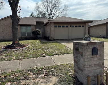 13123 Chipman Glen Drive - Photo Thumbnail 4