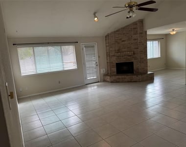 13123 Chipman Glen Drive - Photo Thumbnail 13