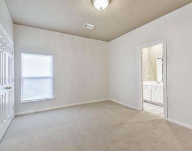 11511 Gallant Ridge - Photo Thumbnail 40