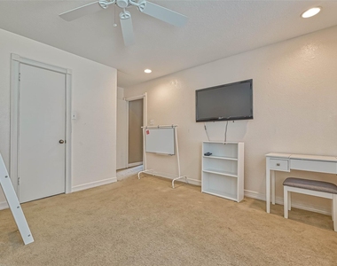 711 Lodgehill Lane - Photo Thumbnail 25