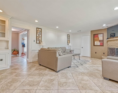711 Lodgehill Lane - Photo Thumbnail 1
