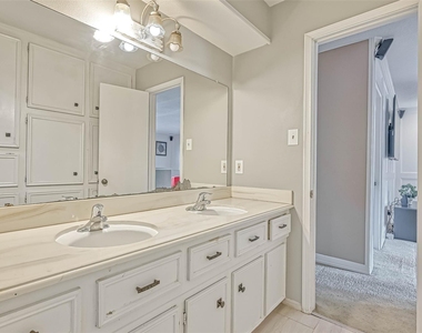 711 Lodgehill Lane - Photo Thumbnail 22