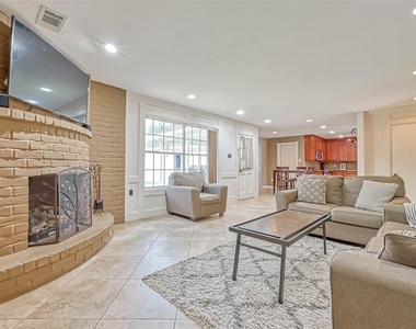 711 Lodgehill Lane - Photo Thumbnail 11