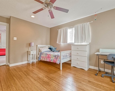 711 Lodgehill Lane - Photo Thumbnail 19