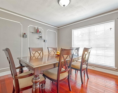 711 Lodgehill Lane - Photo Thumbnail 9