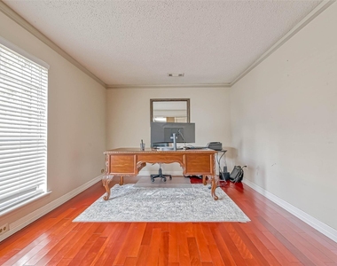 711 Lodgehill Lane - Photo Thumbnail 6