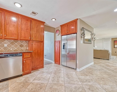711 Lodgehill Lane - Photo Thumbnail 17