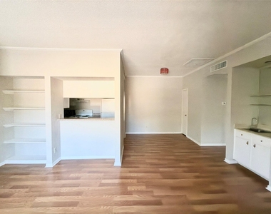 728 Bering Drive - Photo Thumbnail 1