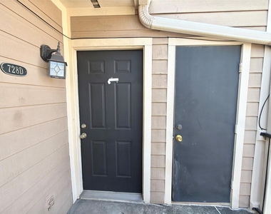 728 Bering Drive - Photo Thumbnail 11