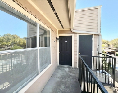 728 Bering Drive - Photo Thumbnail 10