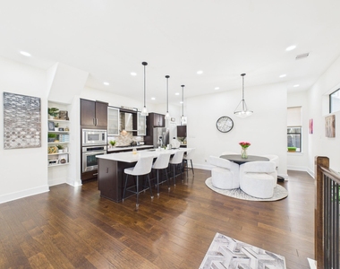 1404 Spring Street - Photo Thumbnail 21