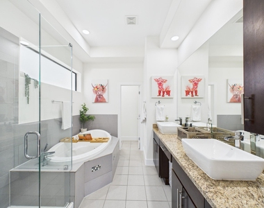 1404 Spring Street - Photo Thumbnail 33