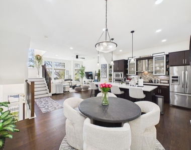1404 Spring Street - Photo Thumbnail 10