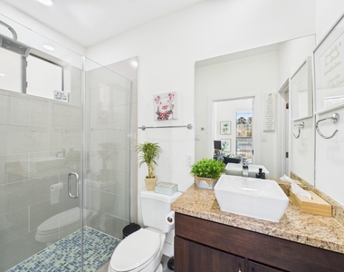 1404 Spring Street - Photo Thumbnail 7