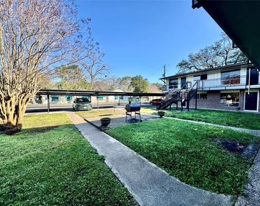 2201 North Grand Boulevard - Photo Thumbnail 1