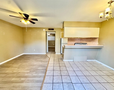 2201 North Grand Boulevard - Photo Thumbnail 4