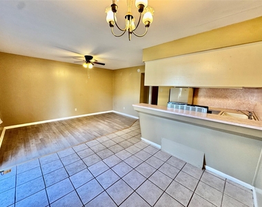 2201 North Grand Boulevard - Photo Thumbnail 5