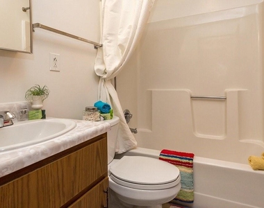 225 Sugar Creek Lane - Photo Thumbnail 10