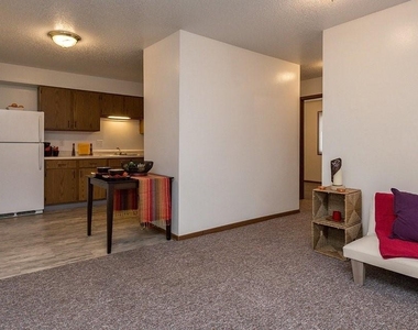 225 Sugar Creek Lane - Photo Thumbnail 4