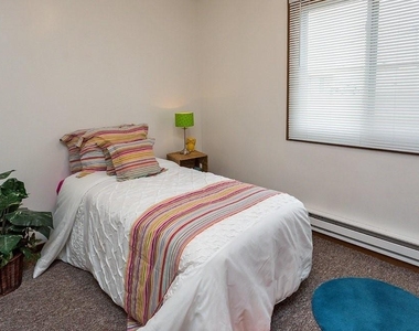 225 Sugar Creek Lane - Photo Thumbnail 8