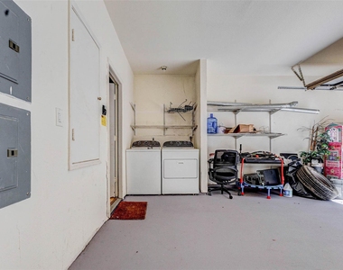 3800 Tanglewilde Street - Photo Thumbnail 18
