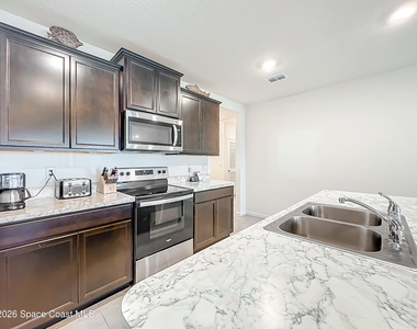 1839 Morely Drive - Photo Thumbnail 7