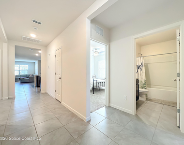 1839 Morely Drive - Photo Thumbnail 2