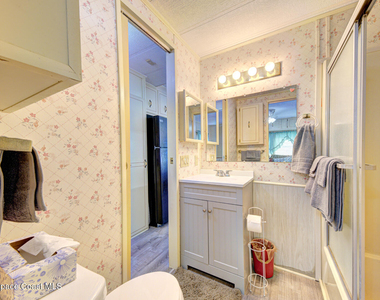 283 Buffalo Place - Photo Thumbnail 13