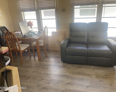 283 Buffalo Place - Photo Thumbnail 22